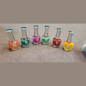 Revel nail BEACH PLEASE lacquer collection